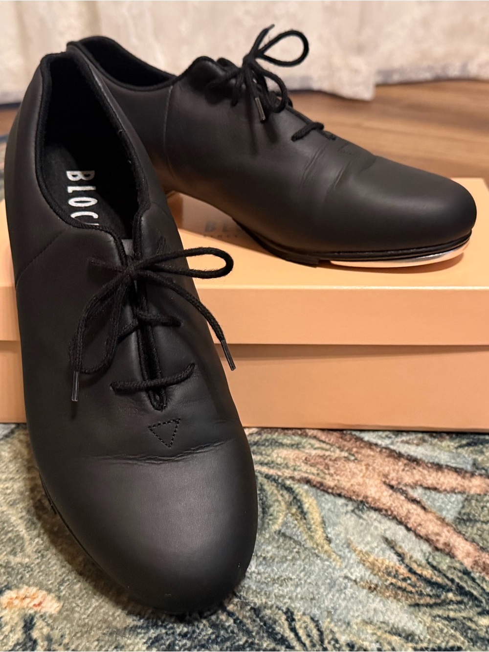 Bloch Audeo Leather Tap Shoes, Size 8.5 (runs small)